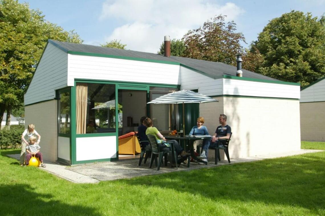 Vakantiebungalow Bisschops Simpelveld Exterior foto